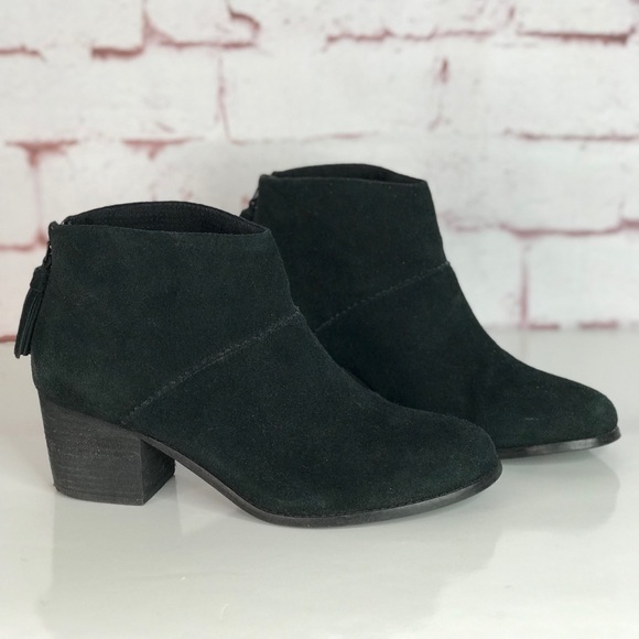 TOMS Black Suede Stacked Block Heel Size 10 Ankle Boots Booties - Picture 16 of 16